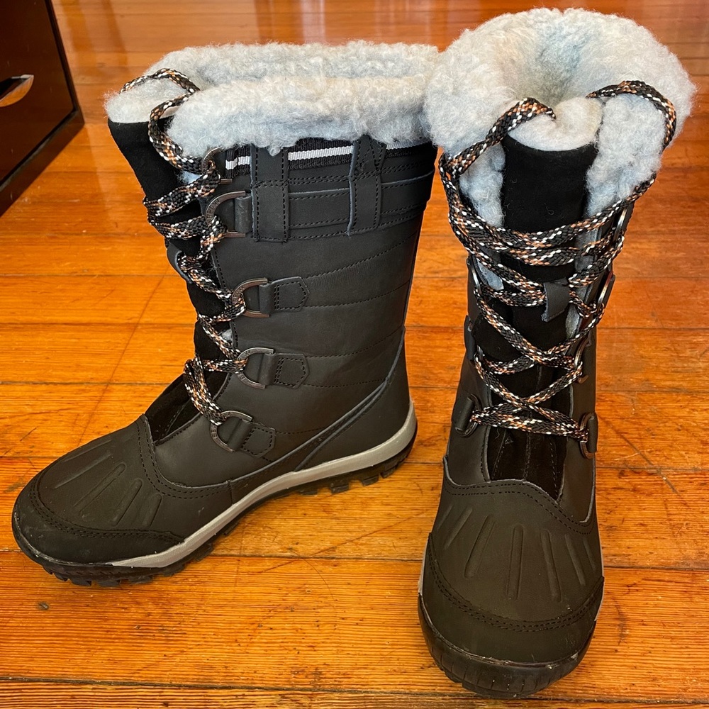 Bearpaw Sherpa/Sheepskin Waterproof Snow Boots